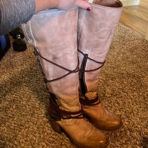 8.5 size leather free bird boots